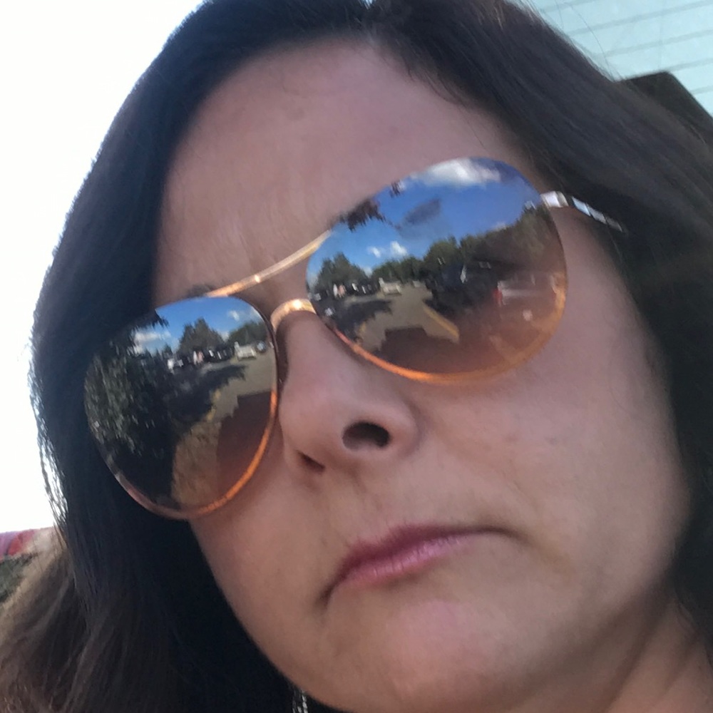 Meet your Posher, Kim